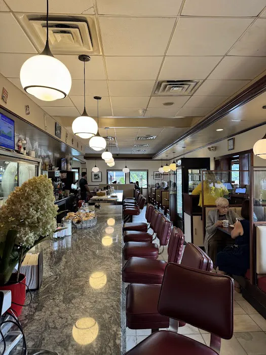 The Bedford Diner Picture 2