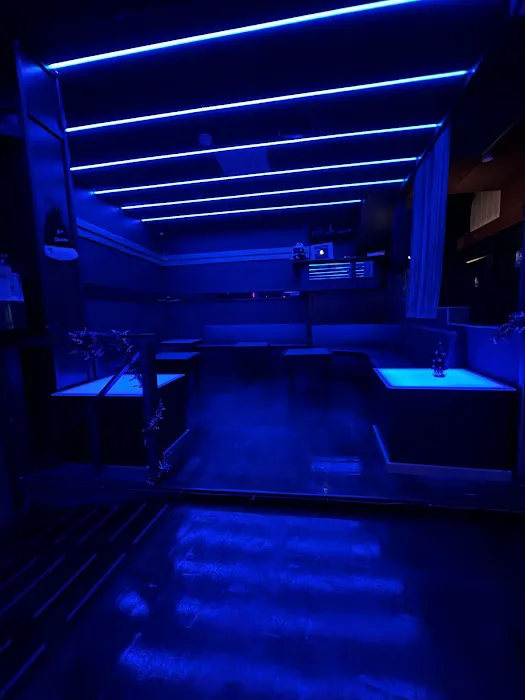 Luna lounge Picture 3