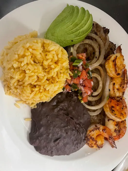 Buen Gusto Restaurant Picture 7