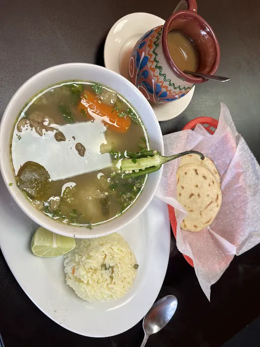 Buen Gusto Restaurant Picture 2