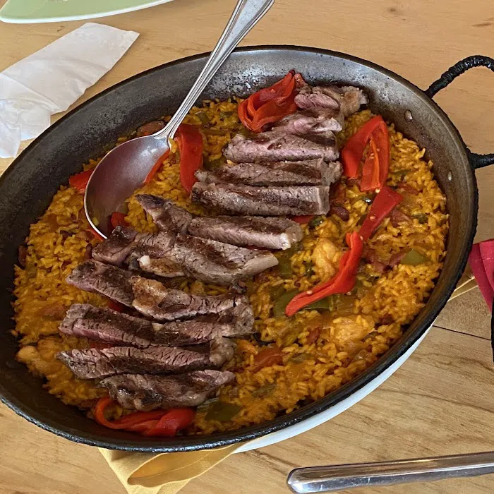 Paella Tapas Wine Bar Restaurant Picture 2