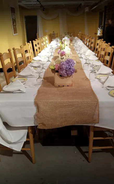 Paella Tapas Wine Bar Restaurant Picture 4