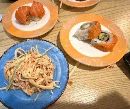 SHUMI REVOLVING SUSHI