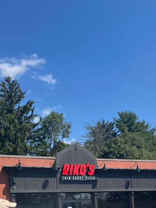 Riko's Pizza Picture 3