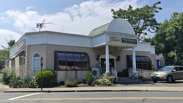 Testo's Pizzeria & Restaurant Picture 4
