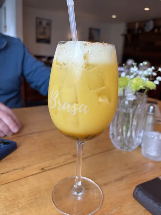 Brasa Pub & Restaurant Picture 1