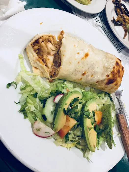 Paraiso Restaurant Picture 6