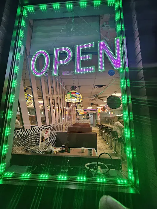 Classic Diner Picture 2