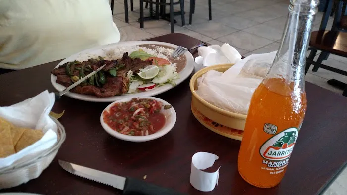 El Tenampa Restaurant Picture 7