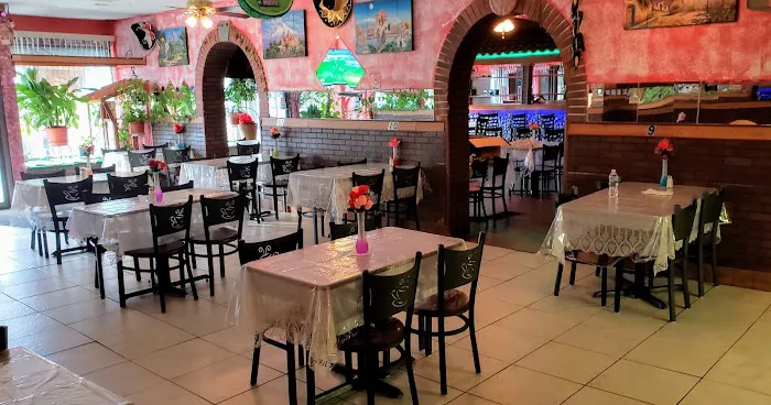 El Tenampa Restaurant Picture 5