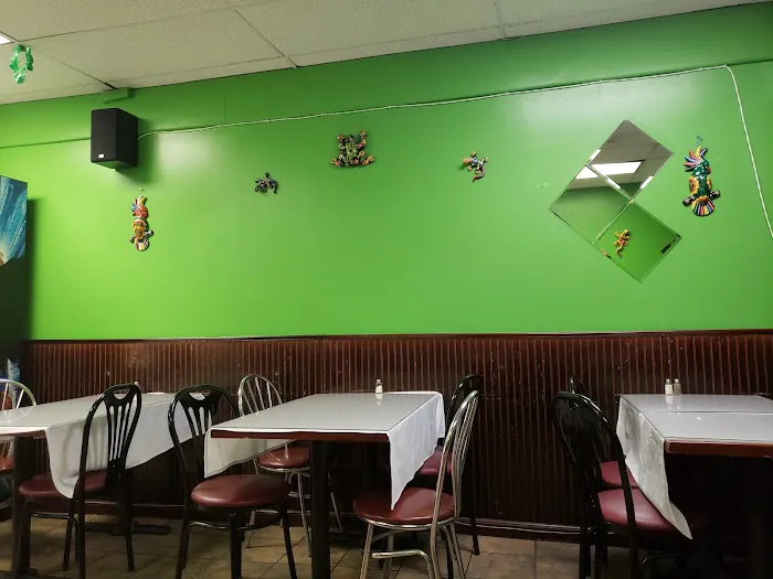 Mi Mexico Lindo pizzeria and restaurant llc Picture 4