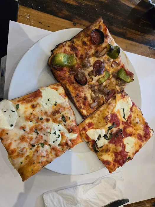 Umberto's Pizzeria Picture 2