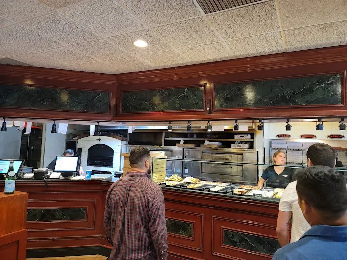 Umberto's Pizzeria Picture 9