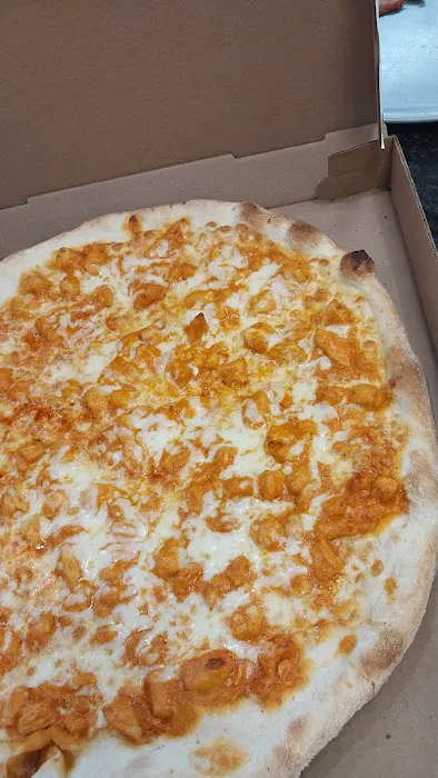 Gustoso Pizzeria & Island Wings Picture 9