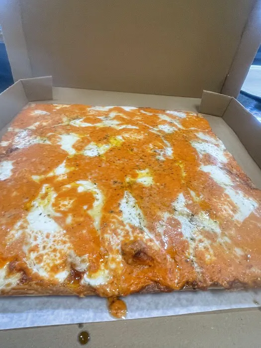 Gustoso Pizzeria & Island Wings Picture 3