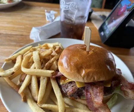 Applebee's Grill + Bar