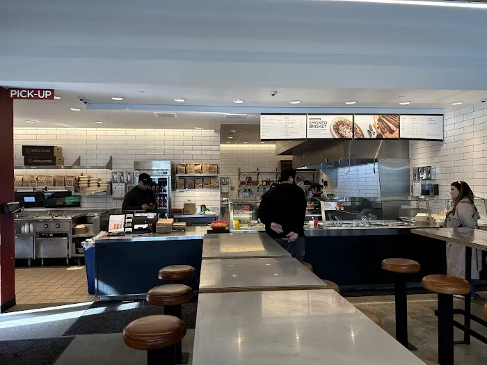 Chipotle Mexican Grill Picture 2