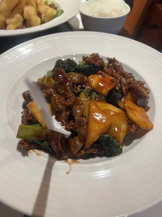 Emperor Asian Cuisine Picture 4