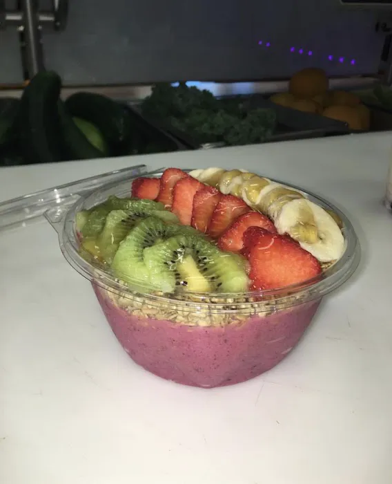 Blend Smoothie and Salad Bar- Mohegan Lake Picture 9