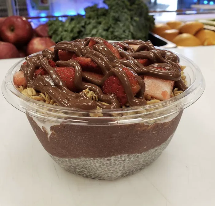 Blend Smoothie and Salad Bar- Mohegan Lake Picture 3