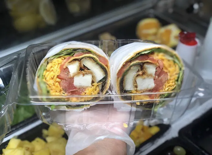 Blend Smoothie and Salad Bar- Mohegan Lake Picture 5