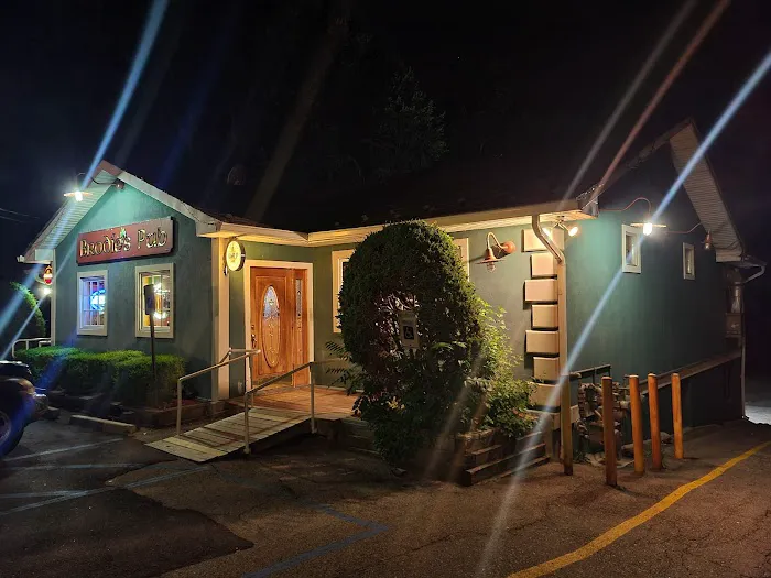 Brodie's Pub Picture 10