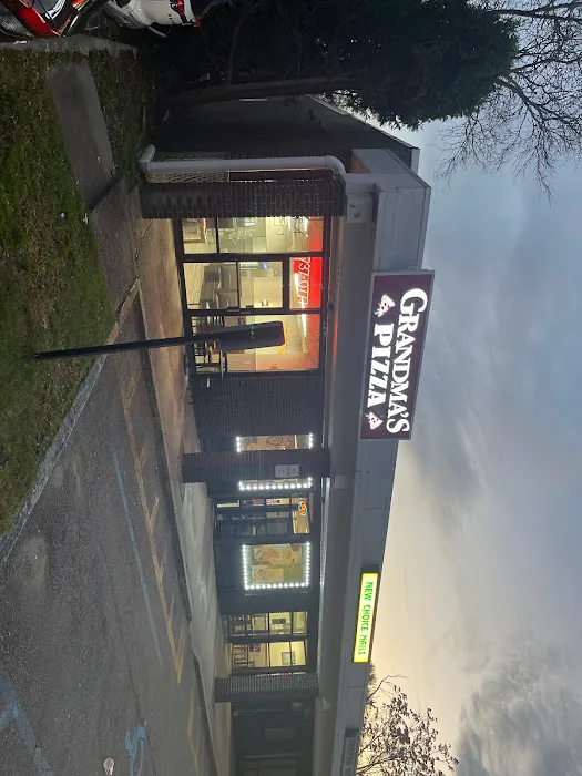 Grandma's Pizza Picture 3