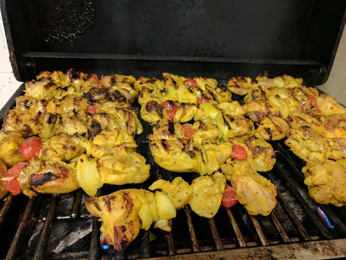 Almadinah Market Halal middle eastern food/Dubai Chocolate Falafel/ Gyro/ Chicken And Rice. Shawarma, Halalicious Picture 3