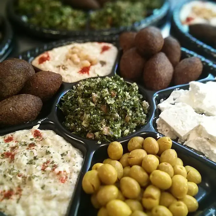 Almadinah Market Halal middle eastern food/Dubai Chocolate Falafel/ Gyro/ Chicken And Rice. Shawarma, Halalicious Picture 10