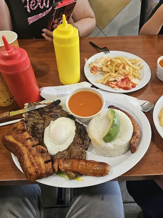 La Cabana Restaurant Picture 6