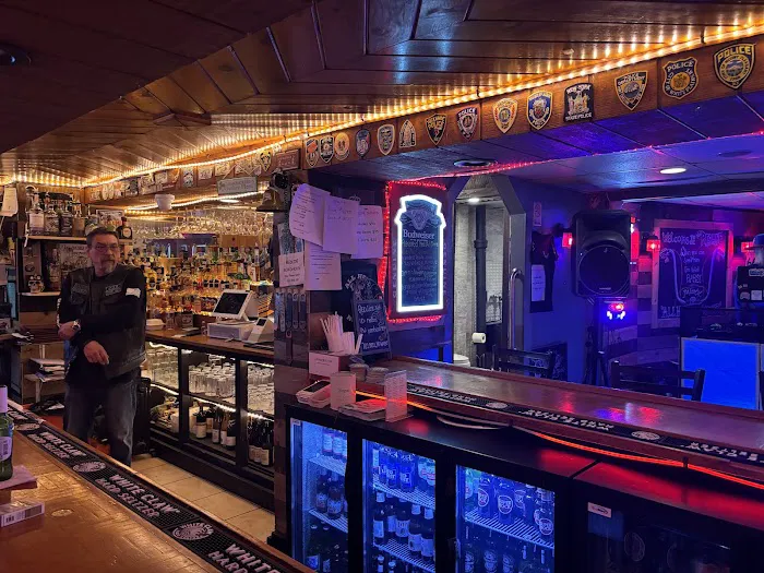 Redline Roadhouse Picture 3