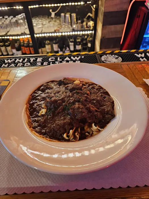 Redline Roadhouse Picture 6