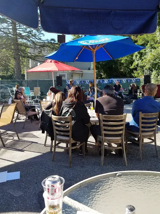 Redline Roadhouse Picture 5