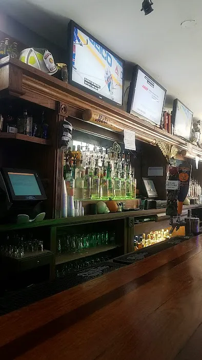 Stinson's Hub Picture 8