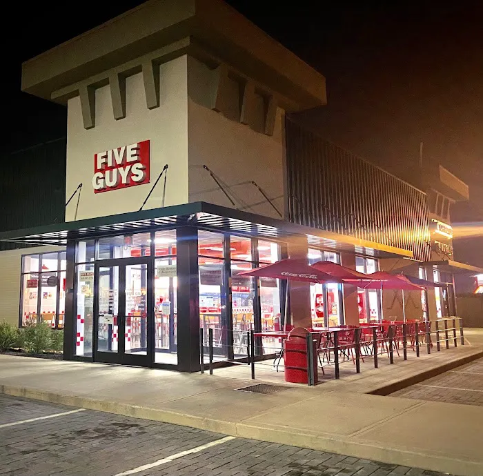 Five Guys Picture 2