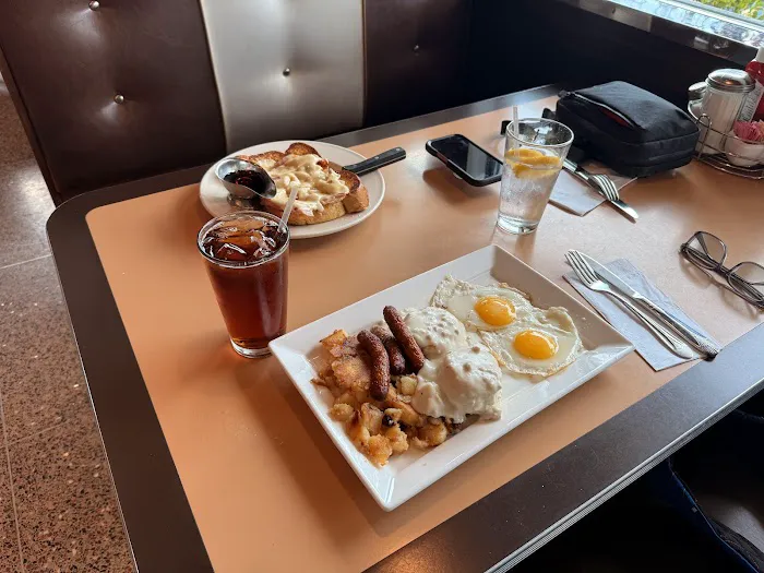 Red Line Diner Picture 1