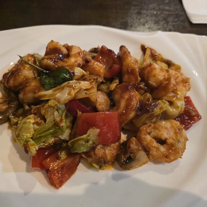 QQ Asian Bistro Picture 3