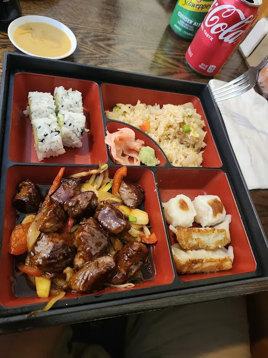 QQ Asian Bistro Picture 8