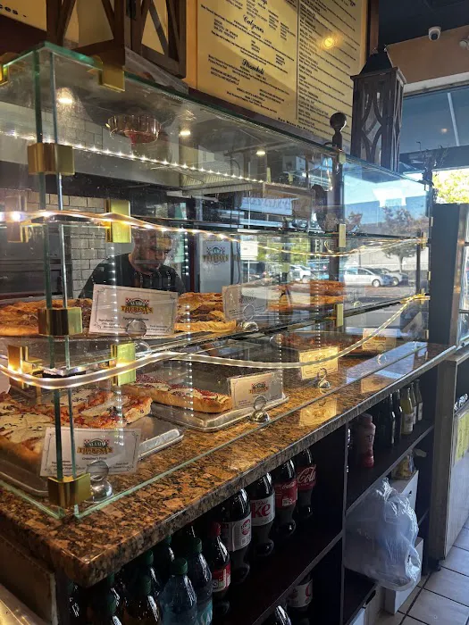 Mama Theresa's Pizzeria & Italian Eatery Picture 4