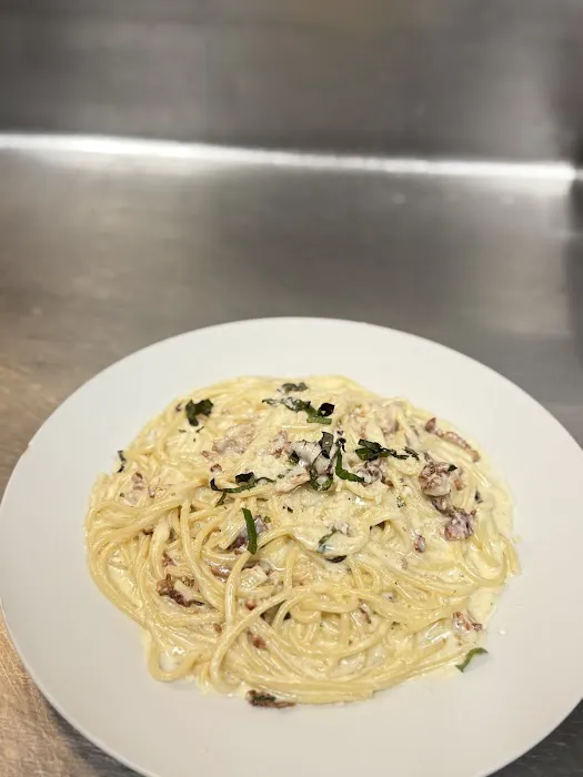 Frank's Pizza & Restaurant Picture 5