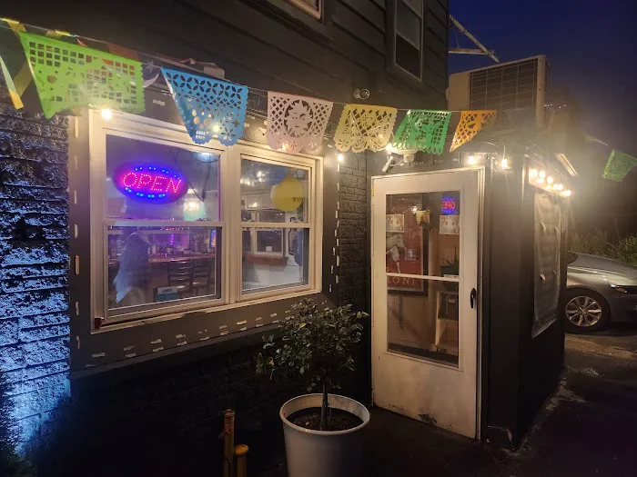 Mision Mexico Pizzeria & Restaurante Picture 2