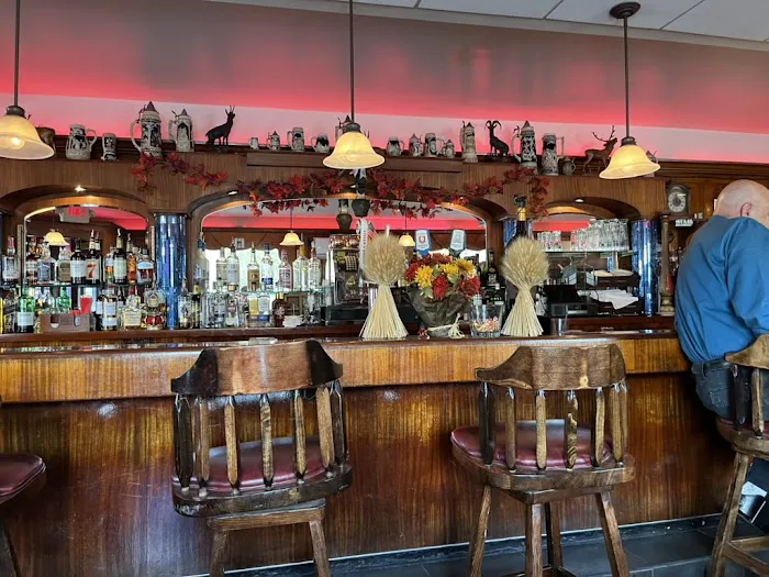 Gus's Restaurant & Tavern Picture 4