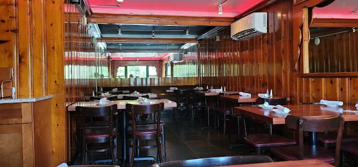 Gus's Restaurant & Tavern Picture 5