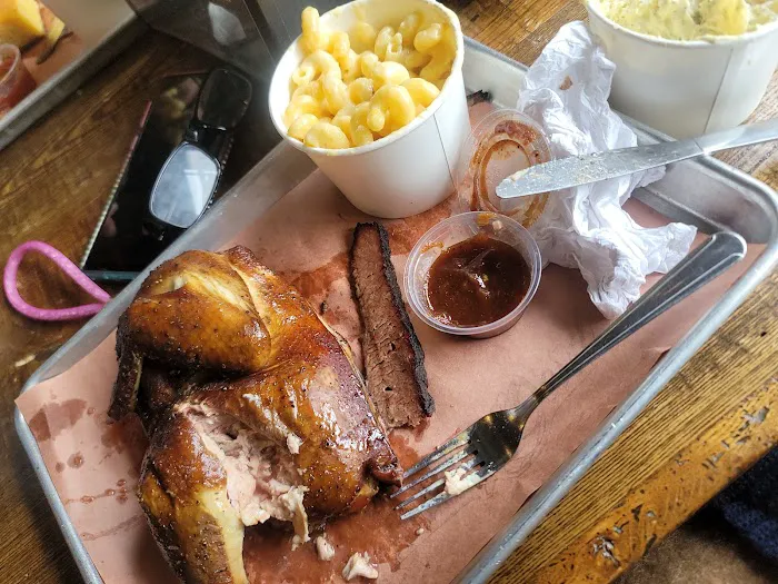 Handsome Devil BBQ Picture 9