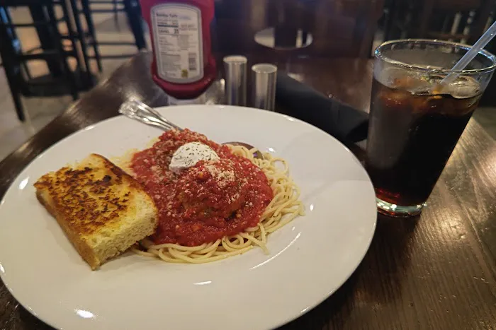 Ted's Bar & Grill Picture 5