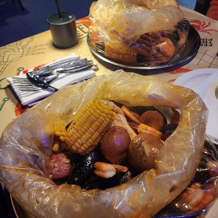 Hook & Reel Cajun Seafood & Bar Picture 8