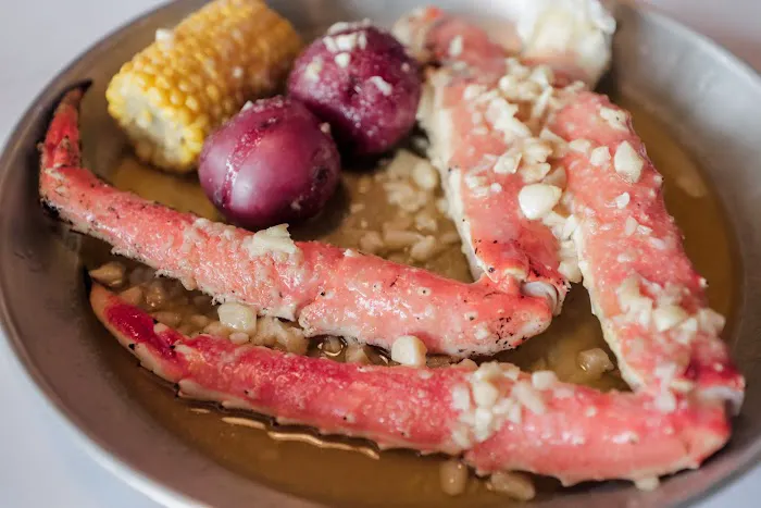 Hook & Reel Cajun Seafood & Bar Picture 3