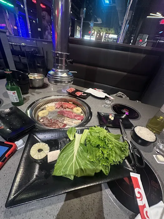 KPOT Korean BBQ & Hot Pot Picture 4