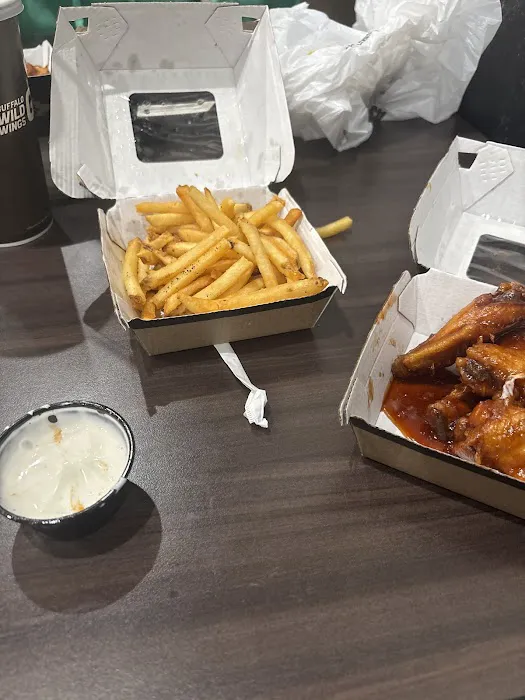 Buffalo Wild Wings 'GO' Picture 7