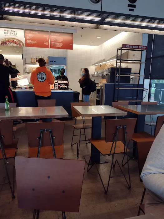 Chipotle Mexican Grill Picture 4